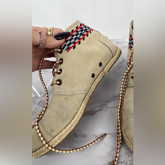 TOMS Sand Alarco Desert Chukka Botas Aztec Lace Up Booties Beige Boho Sz 7 - Picture 8 of 8